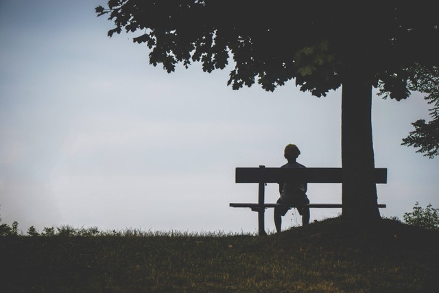 Lonely Teenager (Source: Pexels/Jeswin Thomas)