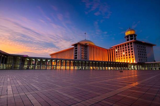 Rute dari Stasiun Juanda ke Istiqlal dan Moda Transportasinya, Foto: Unsplash.