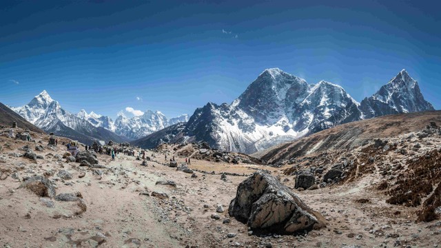 Ilustrasi Basecamp Gunung Everest. Foto: Clubnik/Shutterstock