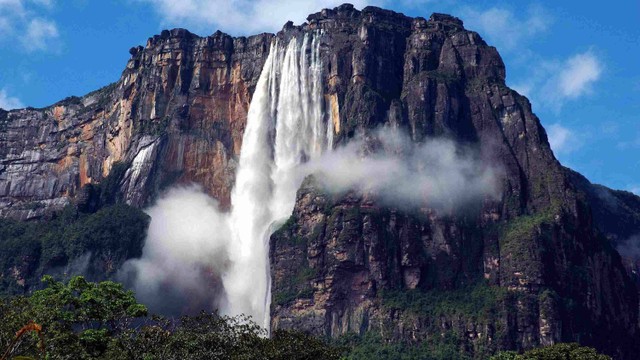 Ilustrasi Angel Falls di Venezuela. Foto: alejojimenezyt/Shutterstock