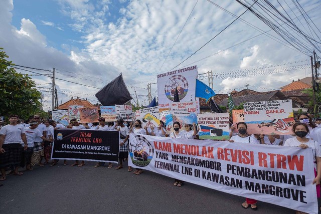 Aksi warga Intaran, Sanur menolak revisi Perda RTRW Bali - IST