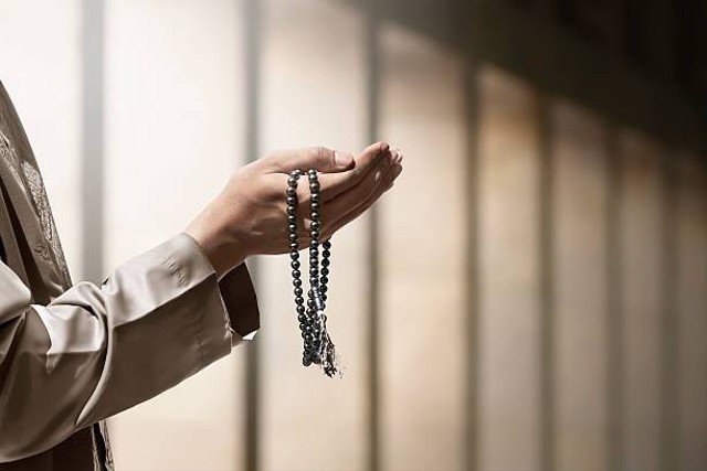 Ilustrasi berdzikir. Foto: Unsplash