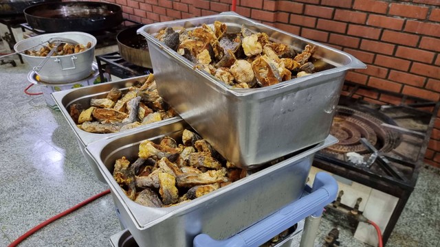 Perusahaan katering Maidah Al Qashr yang menyediakan layanan untuk makan malam jemaah haji RI di Makkah. Foto: Muhammad Iqbal/kumparan