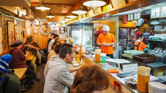 Restoran izakaya khas Jepang. Foto: Rei Imagine/Shutterstock