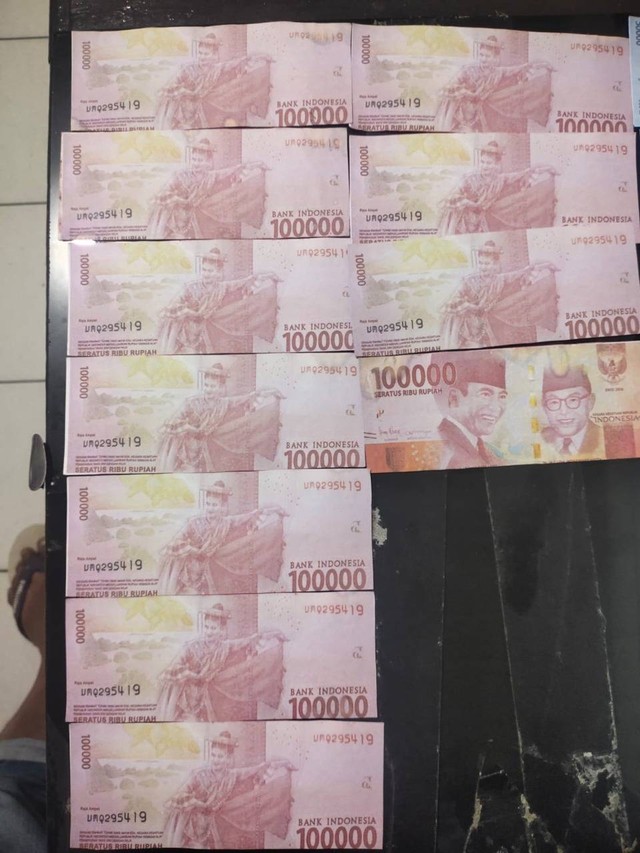 Polisi tangkap seorang perempuan yang edarkan uang palsu di Tana Toraja. Foto: Dok. Istimewa