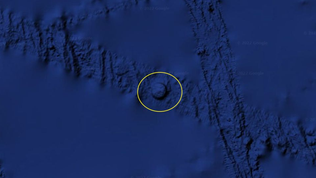 Bentuk lingkaran aneh yang tertangkap Google Earth diduga UFO. Foto: Google Earth