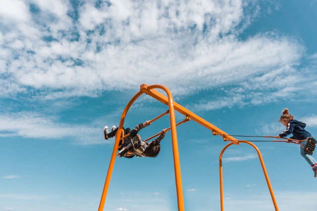 Taman Bermain Anak di Jogja, Foto: Unsplash/Vika Strawberrika.