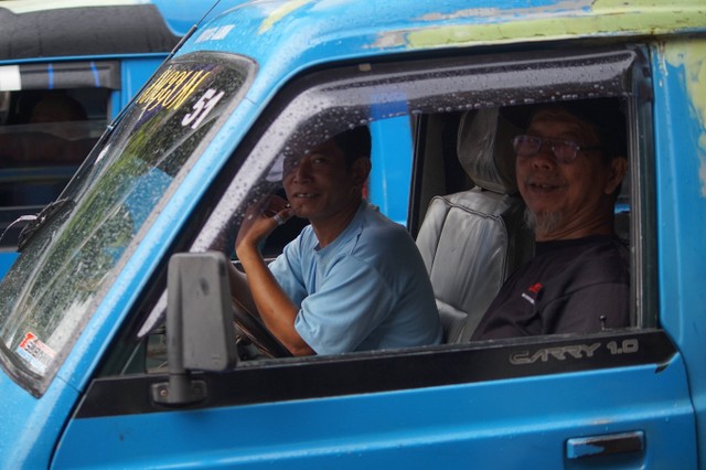 Kartu Jak Lingko Bisa untuk Berapa Orang? https://unsplash.com/@adizmarine