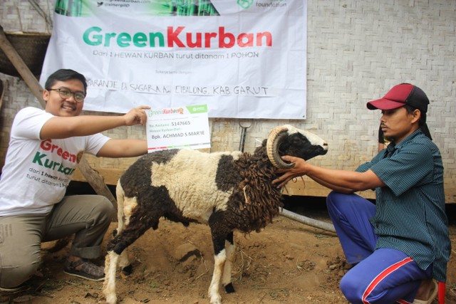 Sumber Foto : Pendistribusian Greenkurban Sinergi Foundation Desa Sagara Kab. Garut