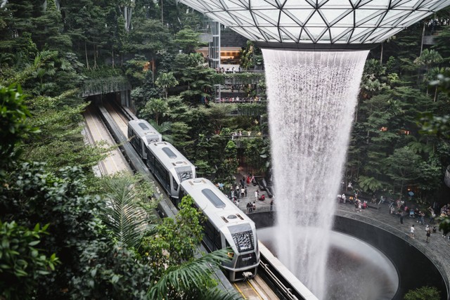 Jam Buka Jewel Changi, Foto: Unsplash/Nathaniel Yeo.