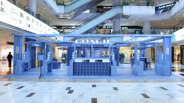 COACH New York Subway Pop Store di Grand Indonesia, Jakarta. Foto: Coach Indonesia