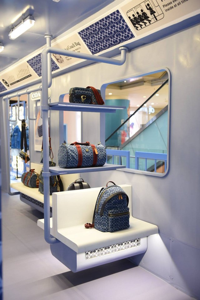 COACH New York Subway Pop Store di Grand Indonesia, Jakarta. Foto: Coach Indonesia