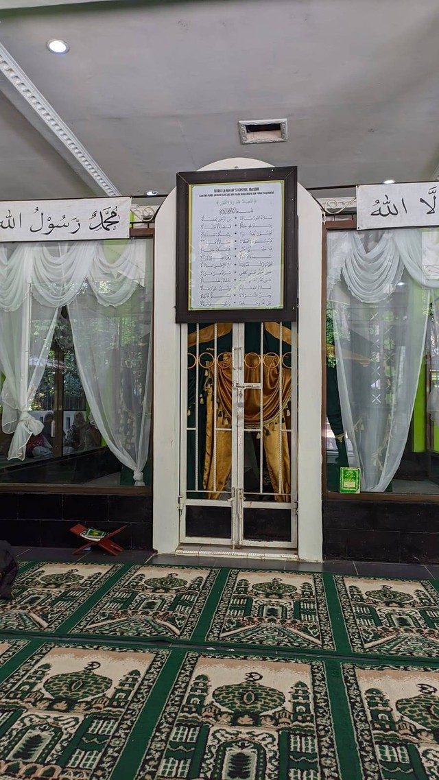 Makam Prabu Haryang Kencana. (Foto: Dokumen Pribadi)