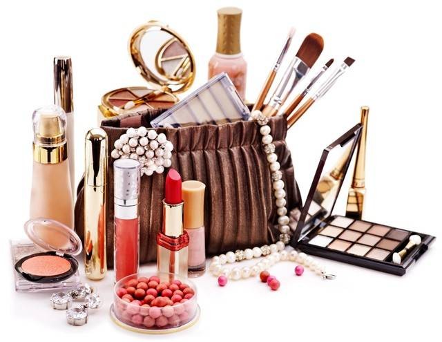 Ilustrasi produk makeup. Foto: Shutter Stock