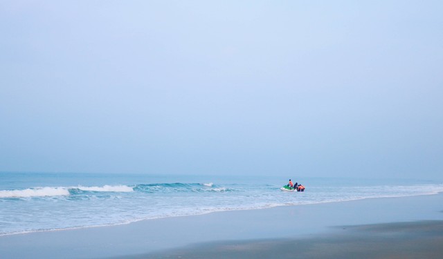Harga Tiket Masuk Pantai Goa Cina, Foto: unsplash/Mohit Yadav