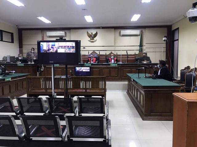 Permohonan Sidang Offline Hakim Itong Dikabulan Pengadilan Tipikor Surabaya