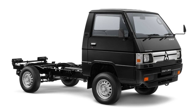 Mitsubishi Colt L300 kini dengan mesin diesel Euro 4 serta penambahan fitur dan tampilan yang lebih segar. Foto: Dok. MMKSI
