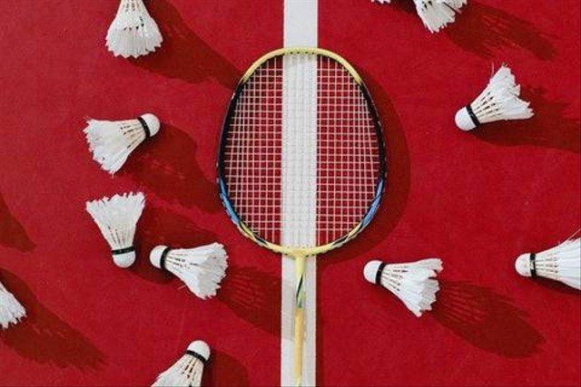 Ilustrasi raket badminton. Foto: Pixabay