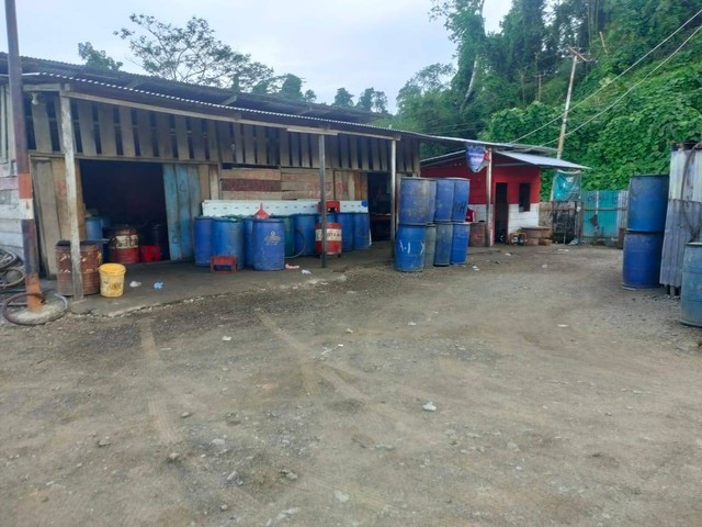 SPBU Kompak di Desa Pohea, Kecamatan Sanana Utara, Kabupaten kepulauan Sula. Foto: Iwan Setiawan Umamit/cermat
