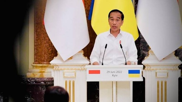 Jokowi Tawarkan Diri Bawa Pesan Perdamaian Dari Zelensky Ke Putin ...