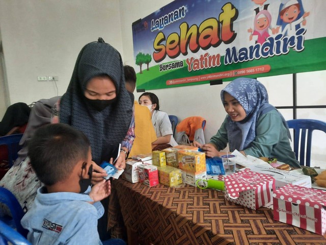 Suasana saat layanan sehat mandiri berlangsung.