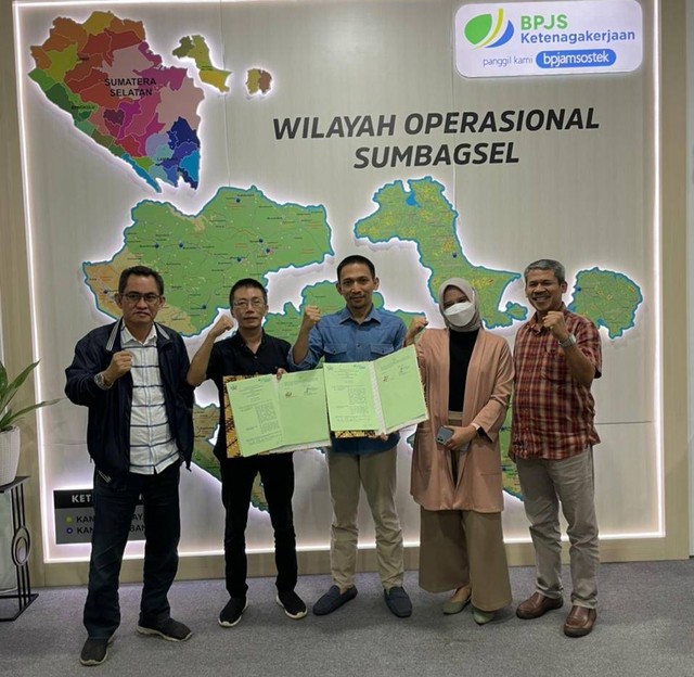 BPJamsostek wilayah Sumbagsel menjalin kerja sama dengan Serikat Dagang Seluruh Indonesia (SDSI). (ist)