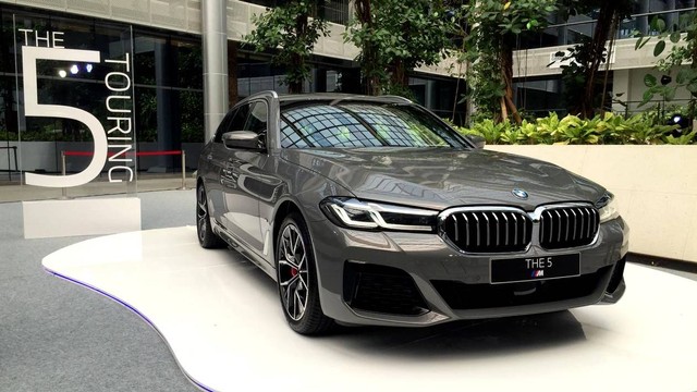 BMW Seri 5 Touring 530i M Sport. Foto: Muhammad Ikbal/kumparan