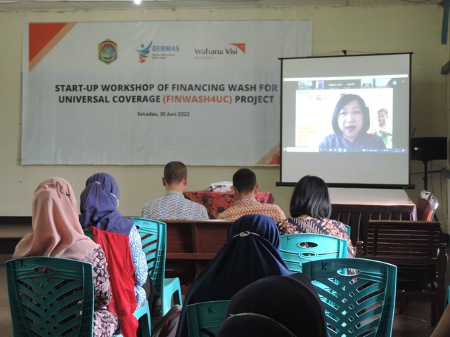 Para peserta di Kabupaten Sekadau mengikuti peluncuran program WVI 'FINWASH4UC Project'