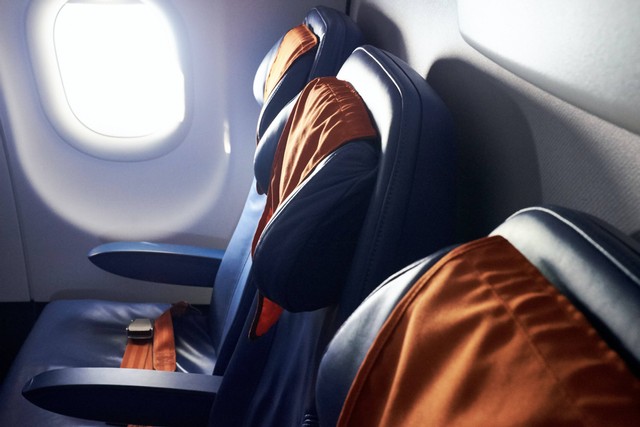 cara memilih kursi pesawat. sumber foto : unsplash/clique images.