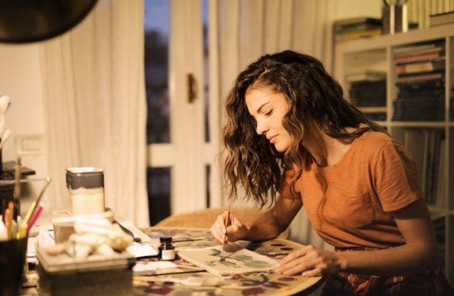 Ilustrasi melukis | Foto: Pexels/Andrea Piacquadio