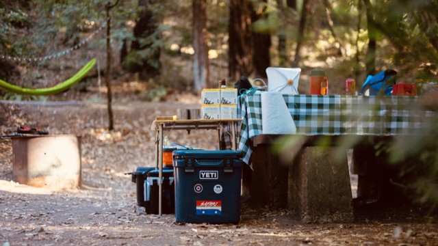 Foto ilustrasi untuk Rekomendasi Tempat Camping Pinggir Sungai di Bandung, Foto: unsplash/Reuben Kim