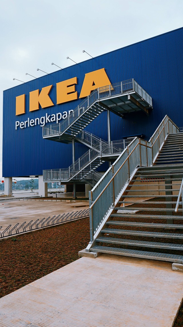 Informasi Rute ke IKEA JGC , Foto/Unsplash/Rendy Novantino.