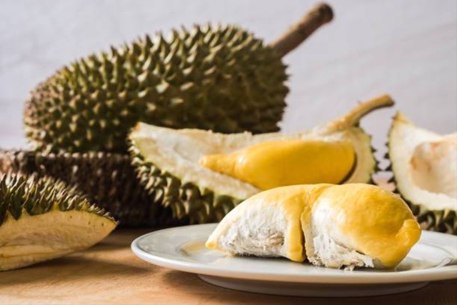 Ilustrasi apakah ibu menyusui boleh makan durian (Sumber: Pexels)