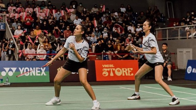 Raisa-Anya Geraldine tanding bulu tangkis. Foto: Instagram/@raisa6690