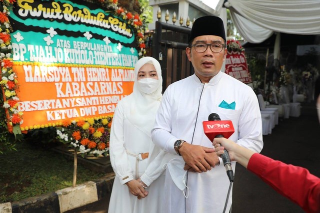 Gubernur Jawa Barat, Ridwan Kamil, bersama istri, Atalia Praratya. Foto: Humas Jabar