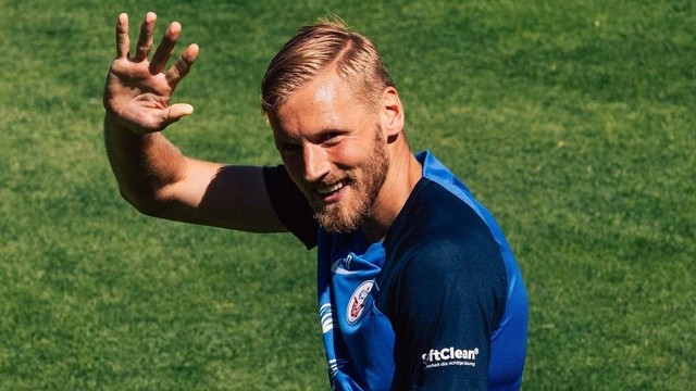 Hanno Behrens, pemain sepak bola asal Jerman. Foto: Instagram/@hansarostock