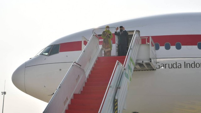 Wakil Presiden Ma'ruf Amin bertolak menuju Arab Saudi, ikuti pelaksanaan haji, Selasa (5/7/2022). Foto: KIP