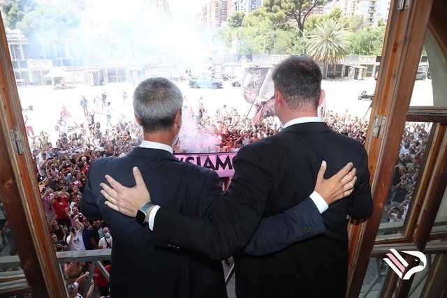 Palermo diakuisisi pemilik Man City.  Foto: Twitter/@Palermofficial