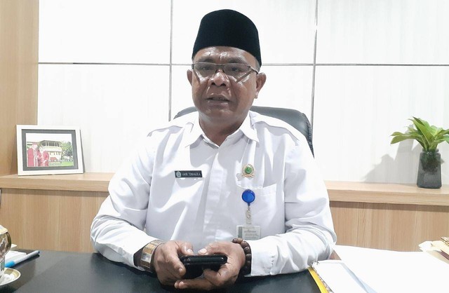 Kepala Kantor Wilayah Kementerian Agama Kota Ternate, Amir Tomagola. Foto: Sansul Sardi/cermat