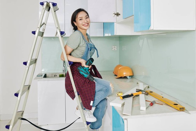 Ilustrasi proses mendekorasi rumah. Foto: Shutterstock