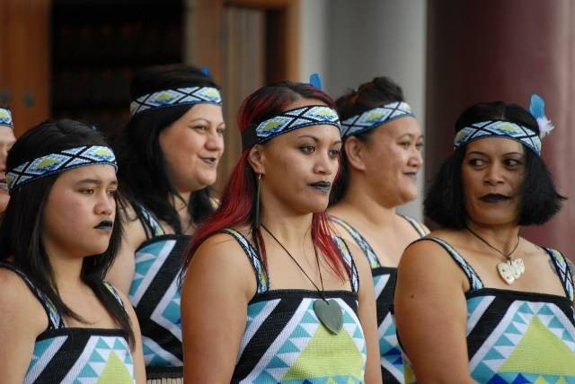 Pakaian pernikahan Suku Maori. Foto. dok: Pixabay. 