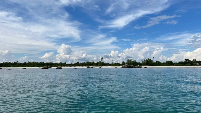 Keindahan pulau di Belitung. Foto: Anggita Aprilyani/kumparan