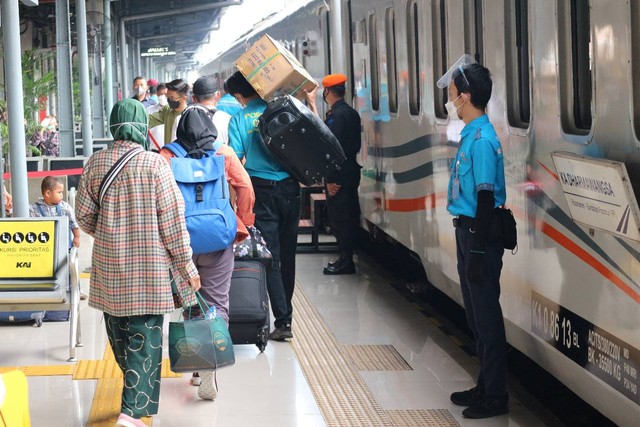 Ilustrasi penumpang kereta api. Foto: KAI