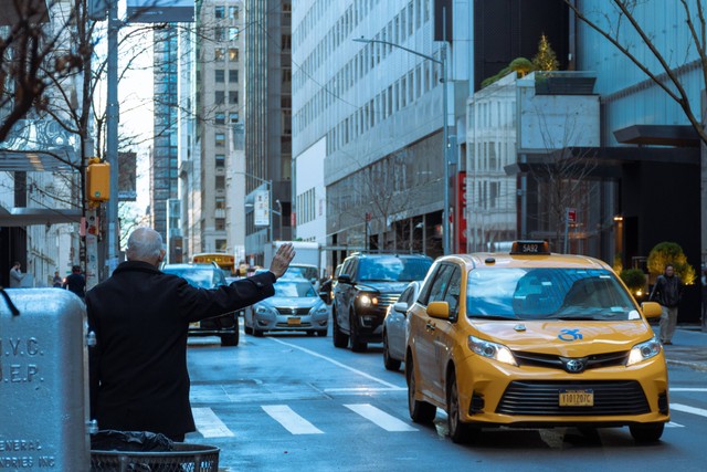 Transportasi Jepang. Gambar ini hanya ilustrasi. Sumberr : Pexels / Alexandros Chatzidimos.