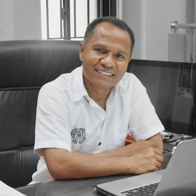 Kepala Gugus Tugas Papua Universitas Gadjah Mada (UGM), Gabriel Lele. Foto: Dok. Pribadi
