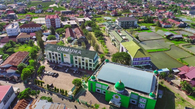 Gambar drone gedung kampus UNMUHA, batoh, banda Aceh