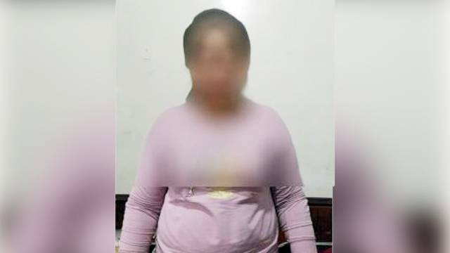 Perempuan berinisial MP (43), pelaku copet di Manado berhasil ditangkap polisi. 