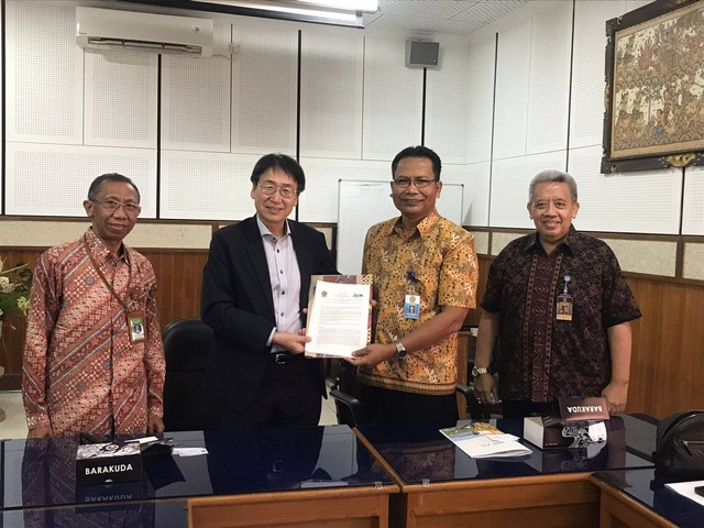 Penyerahan LOI (Letter of Intent) sebagai bukti Kerjasama antara Fakultas Teknologi Pertanian Unud Bali  dengan JIRCAS - IST 