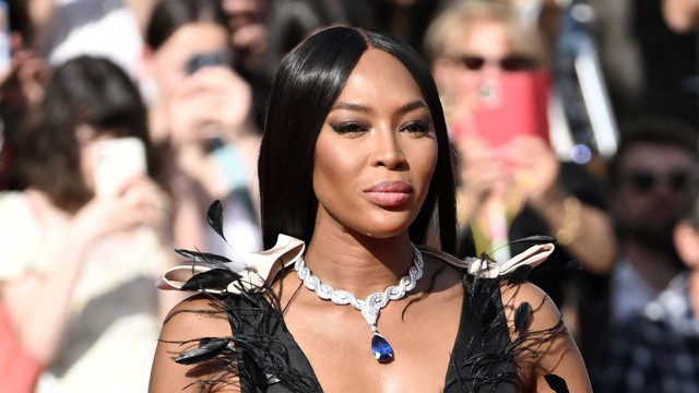 Model Inggris Naomi Campbell tiba untuk pemutaran film "Decision to Leave (Heojil Kyolshim)" selama Festival Film Cannes edisi ke-75 di Cannes, Prancis selatan, pada 23 Mei 2022. Foto: Loic Venance/AFP