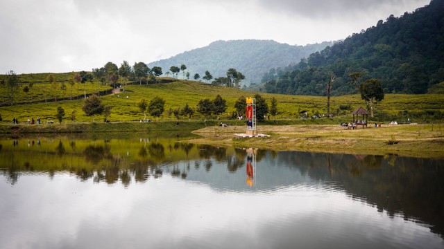 Danau di Bandung untuk piknik, foto unplash, Ishaq Robin